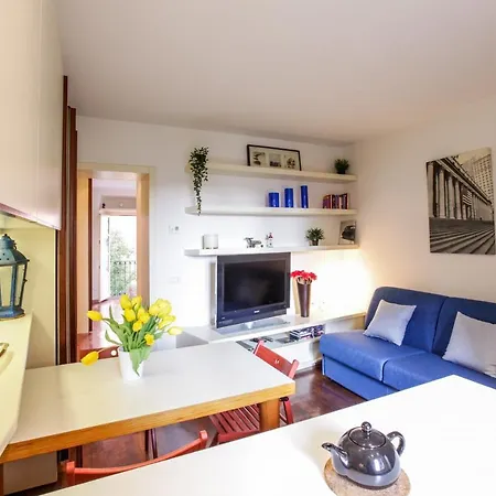 Apartment Sant'ambrogio Cadorna Milan